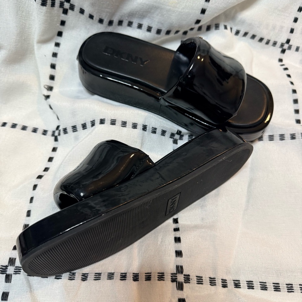 DKNY Glossy Black Women's Sandals - Picture 8 of 8